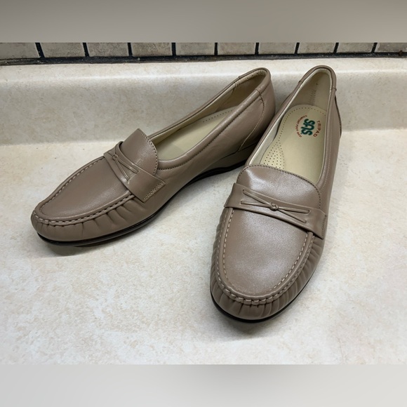 New SAS TRIPAD WOMEN'S SIZE 12M EASIER MOCHA SHOES  Loafers, Genuine Leather. - Picture 1 of 9